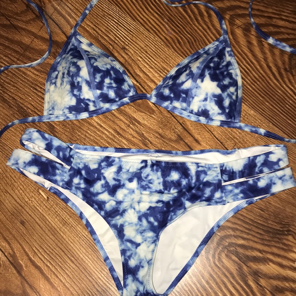 VS PINK bikini